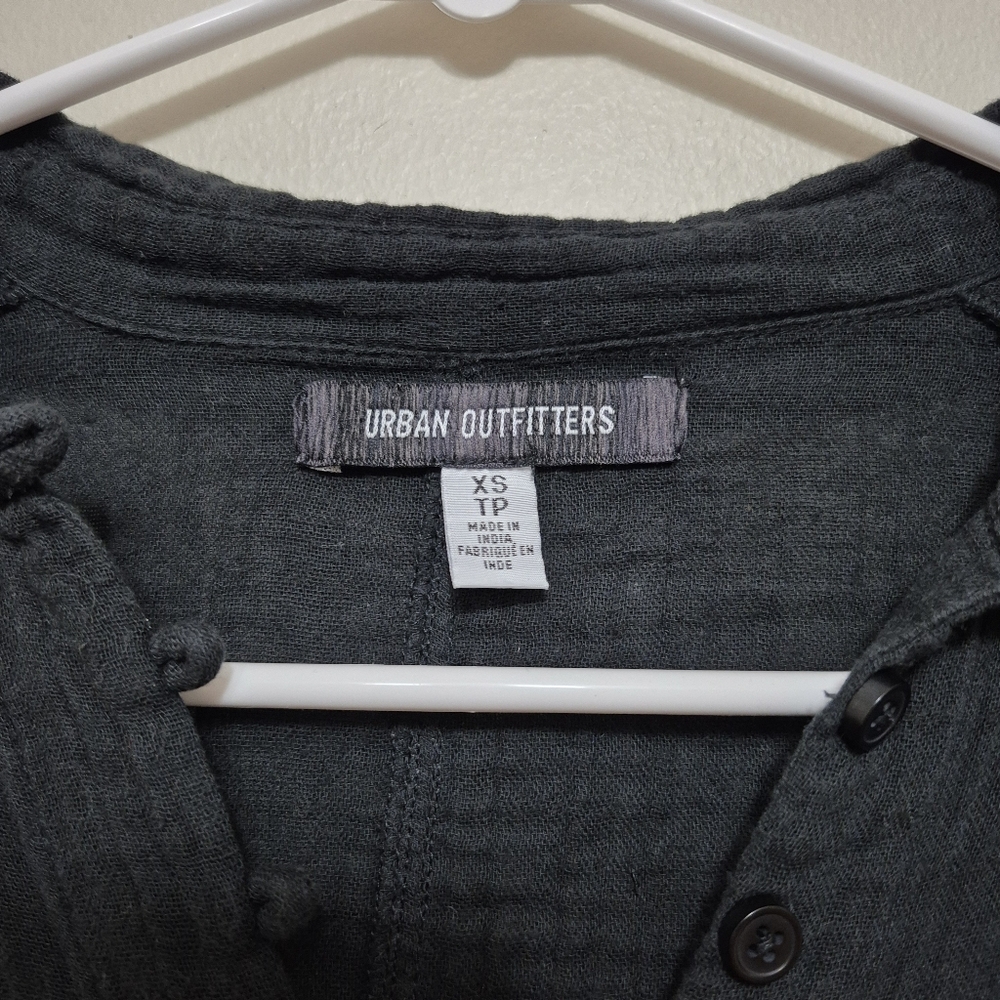 Urban Outfitters Women’s Oversized Black Gauze Button-Down Shirt – Size XS - Picture 5 of 6